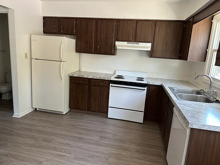 58 N Pershing Ave — Photo 5
