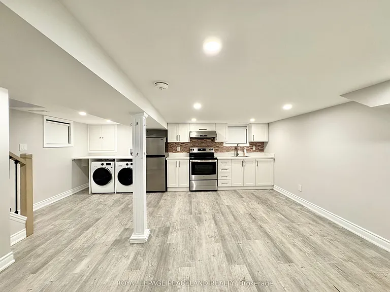 47 Chamberlain Ave — Photo 16