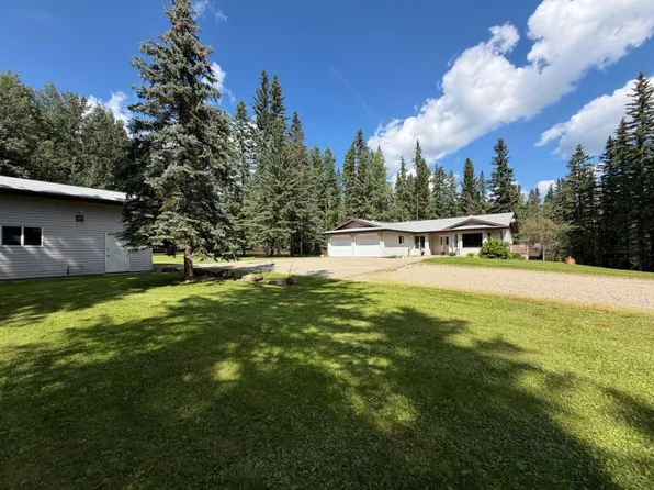 53404A State Highway 748 E, Yellowhead County, AB T7E 3S9