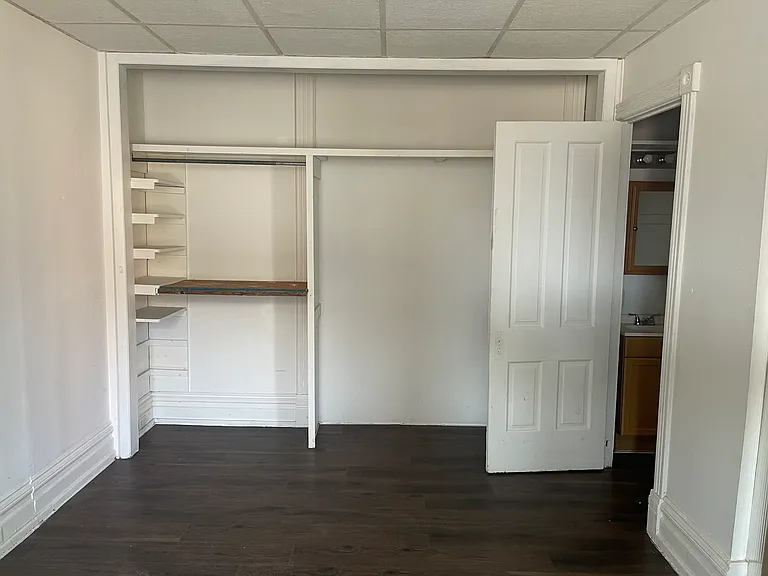 33 Walnut St #1F — Photo 5