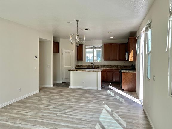 3rd image of 9593 Harvest Vista Dr