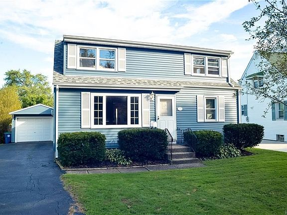2nd image of 209 Hillcrest Dr