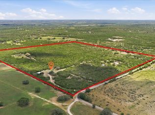 731 County Road 325, George West, TX 78022