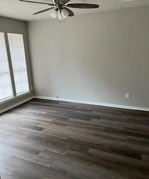 16326 Locke Haven Dr — Photo 4