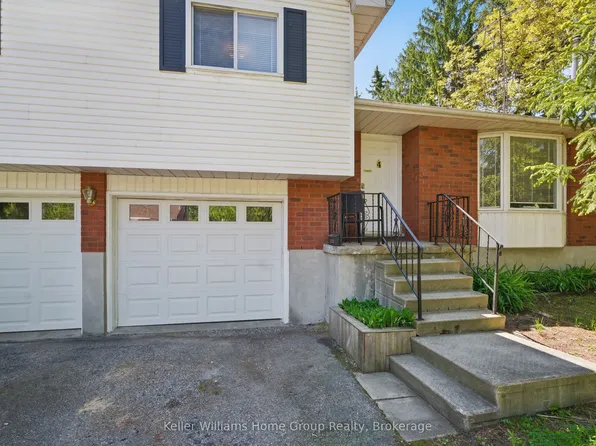 4 Market St, Kitchener, ON N2K 1H2