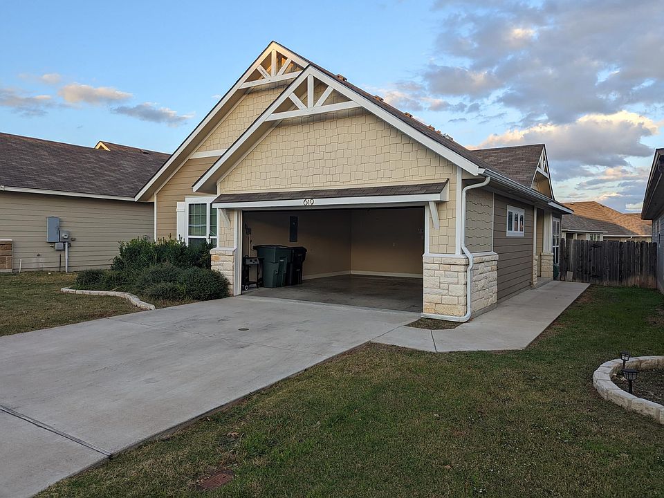 1st image of 619 Green Mesa Dr