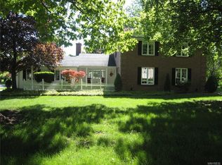 11 Brandywine Dr, Buffalo, NY 14221