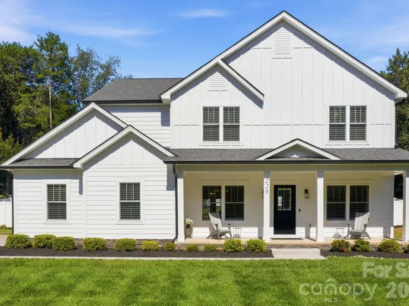 229 Elysian Dr, Mooresville, NC 28117