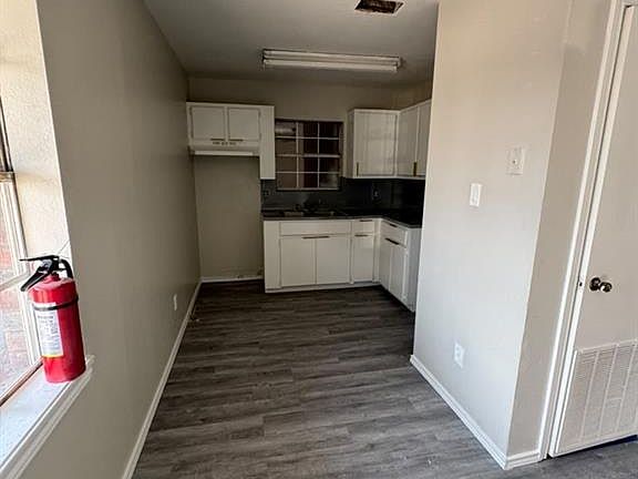 5th image of 2600 S 27th St APT 1