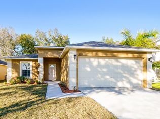 6930 Crown Lake Dr, Gibsonton, FL 33534