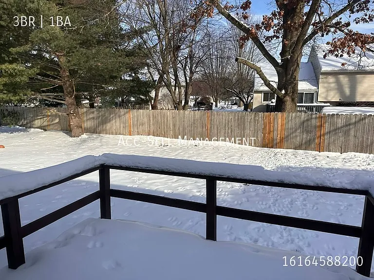 5798 Christie Ave SE — Photo 3