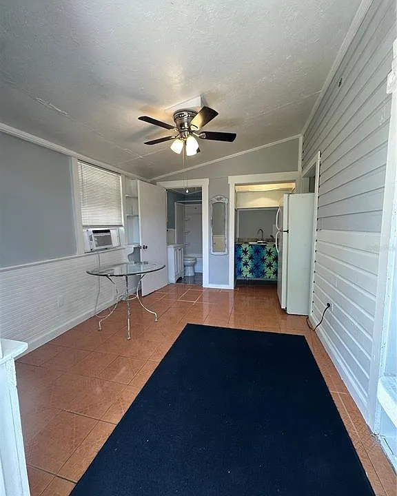 310 Spring Ct #B