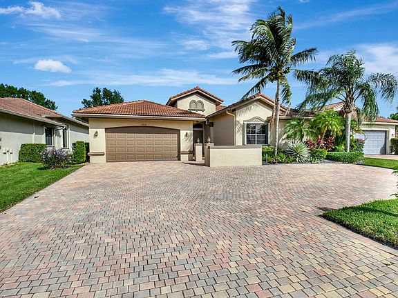 2nd image of 9218 Isles Cay Drive