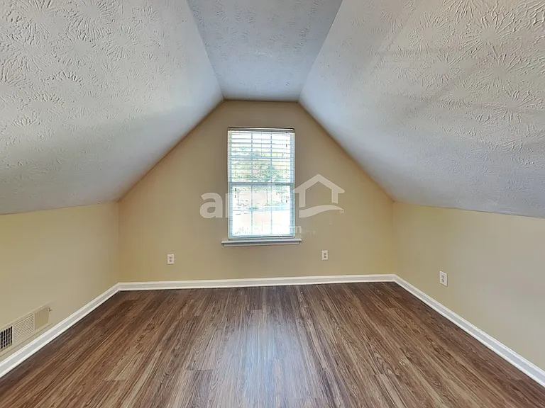 1225 Stephens Pond Vw — Photo 21