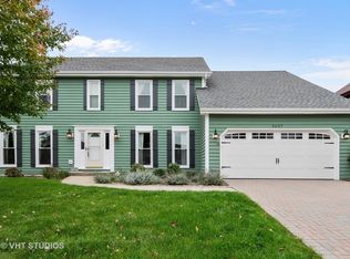 3627 Falkner Dr, Naperville, IL 60564