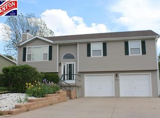 3021 Wilson Dr, Manhattan, KS 66502