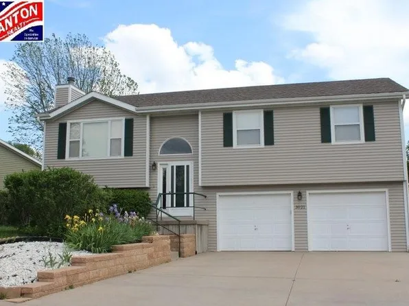 3021 Wilson Dr, Manhattan, KS 66502