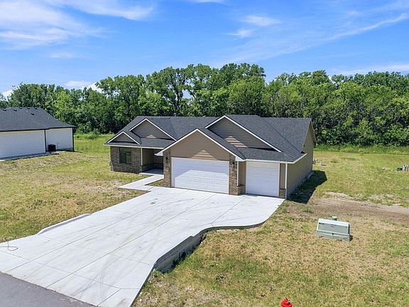 2nd image of 635 S Arbor Valley Way