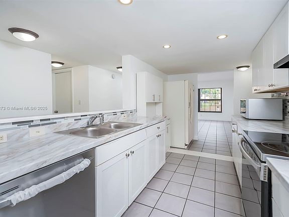 5th image of 3947 NW 94th Ter #3947