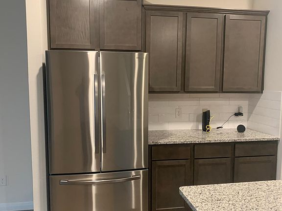 3rd image of 101 Pecan Orchard Dr