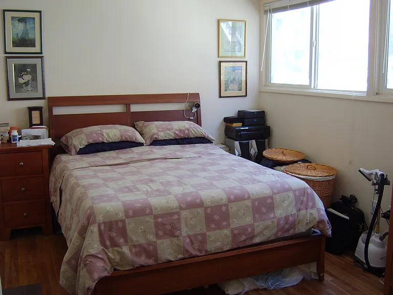 235 Bonair St — Photo 2