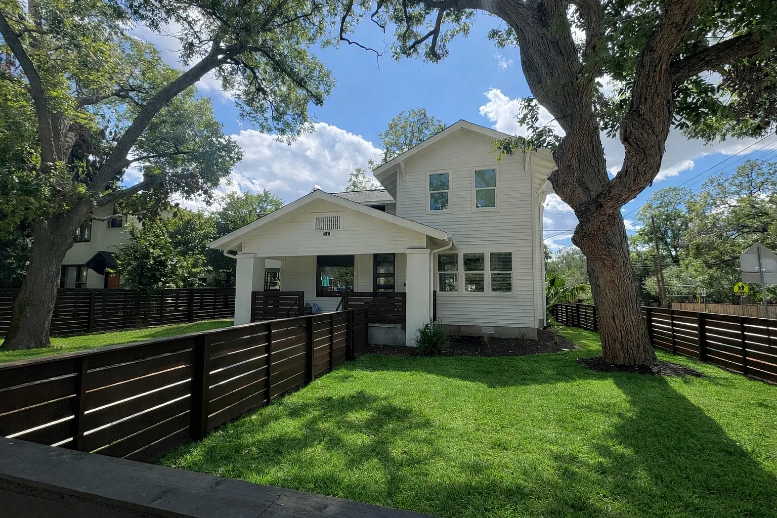 4 bed, 4.5 bath, 2245 sqft, $7,400 — Photo 1