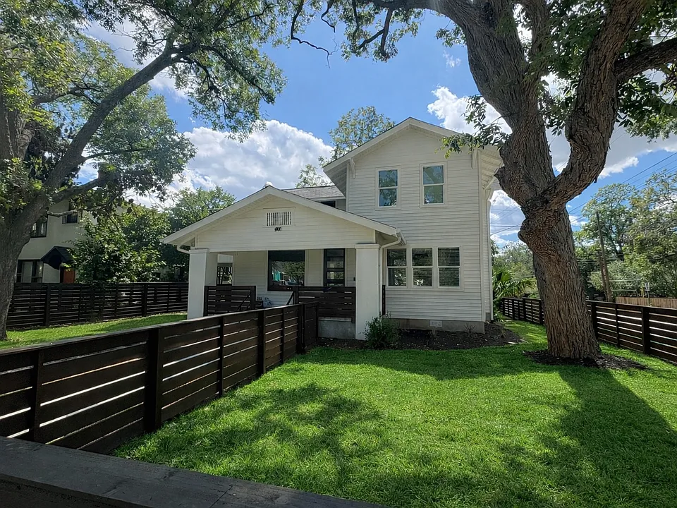501 Texas Ave