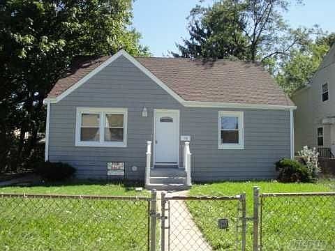 1st image of 779 Barry Pl