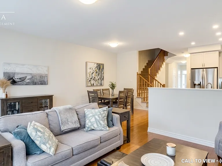 526 Muscari St — Photo 3