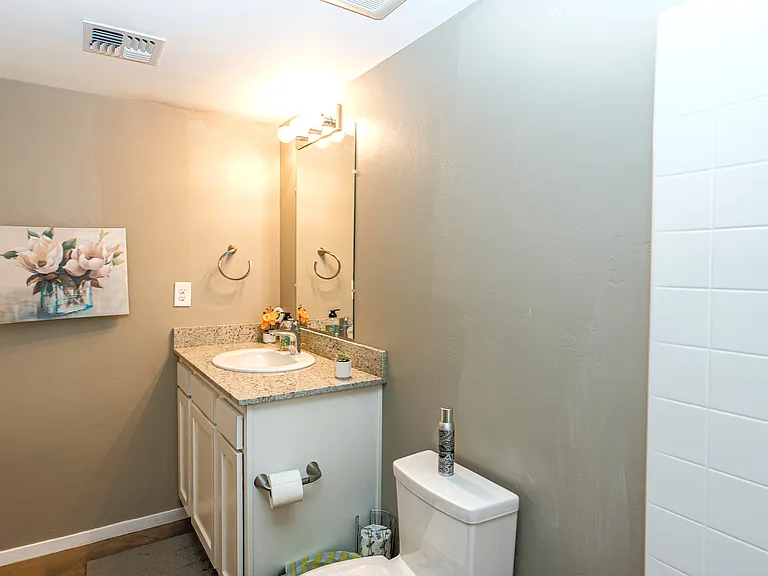 New 2br2ba Bathroom 2