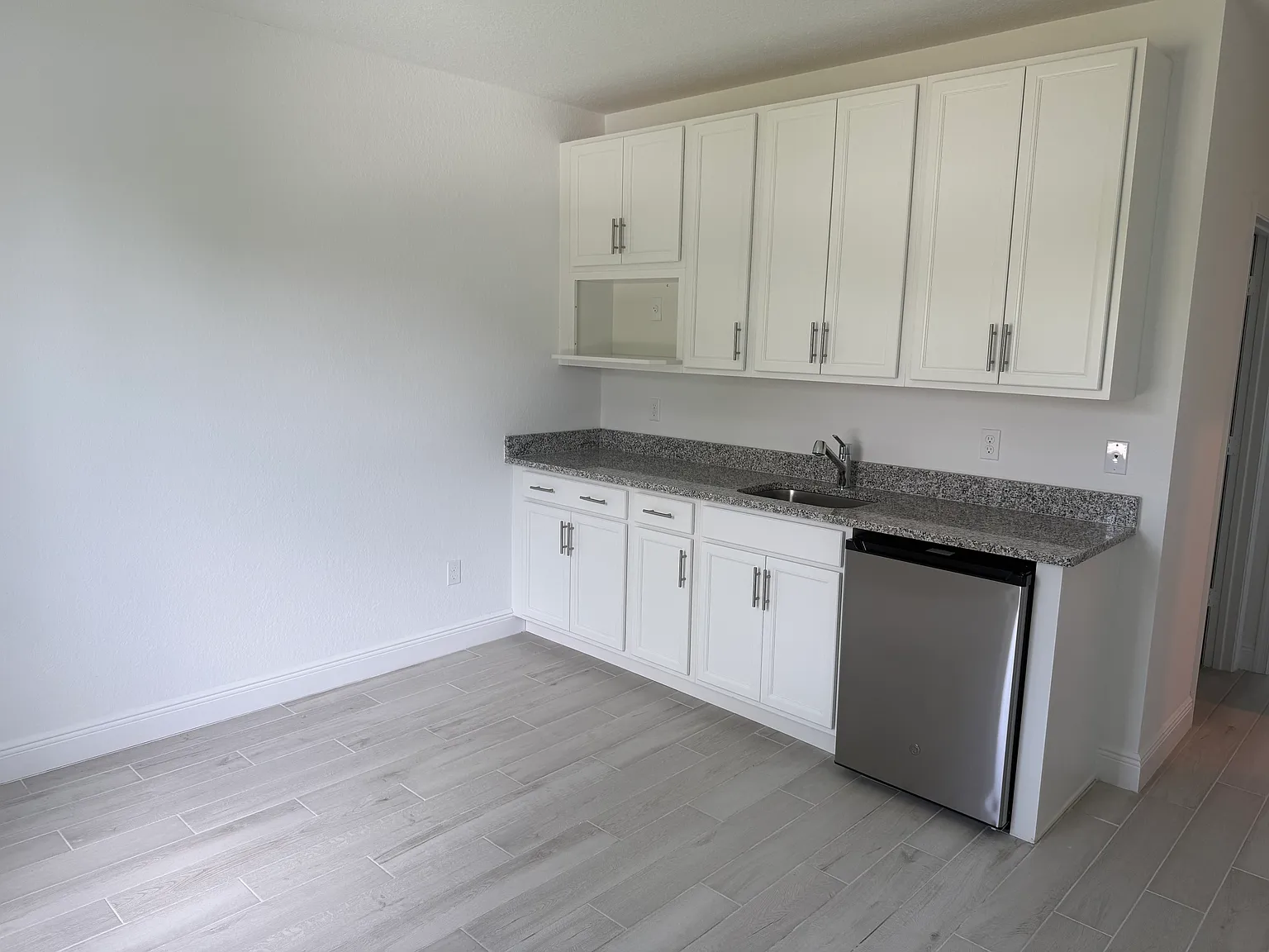 5295 NW Almond Ave — Photo 3
