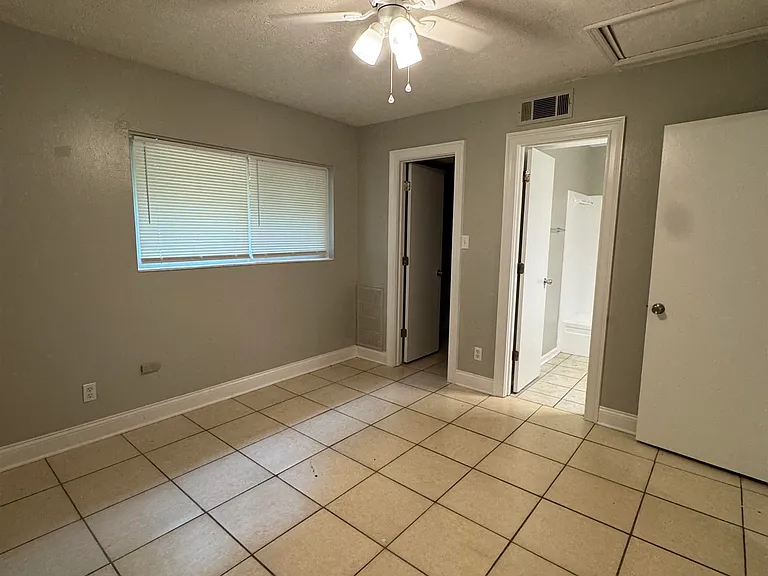 820-3 California St #3 — Photo 12