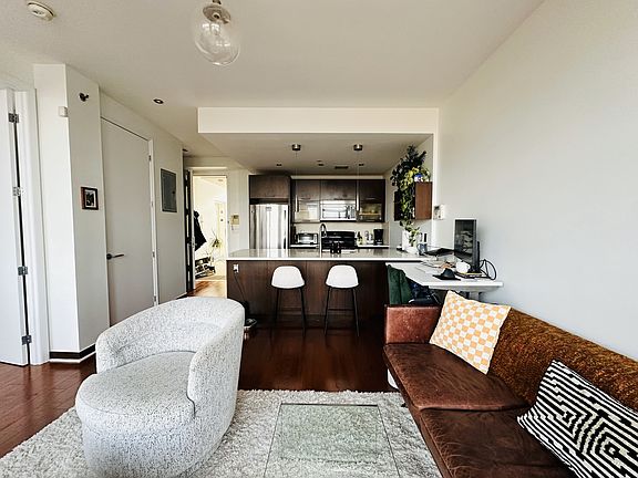 5th image of 765 Park Pl APT 5A