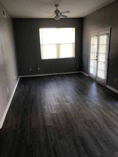 4 bed, 1470 sqft, $1,900 — Photo 3