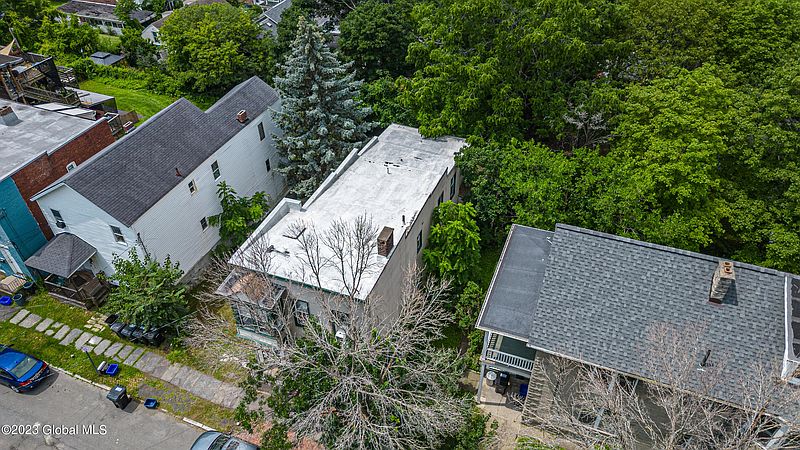 4th image of 102 11th Street