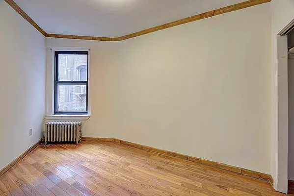 Rented by REAL New York | media 23