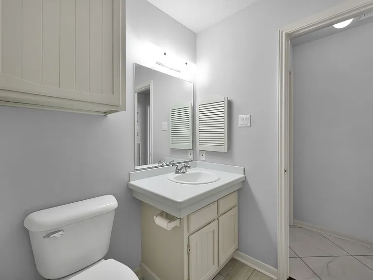 35 Lakeview Vlg — Photo 29