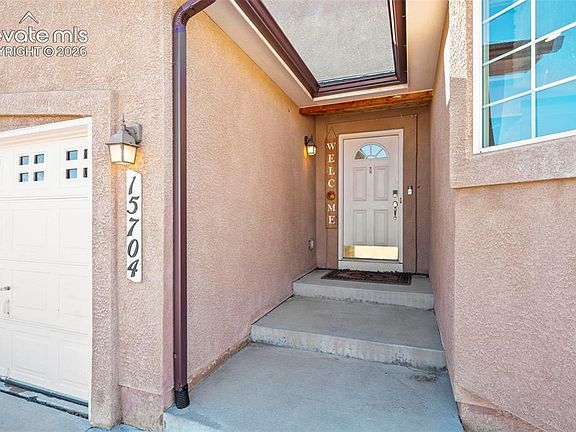 5th image of 15704 Paiute Cir