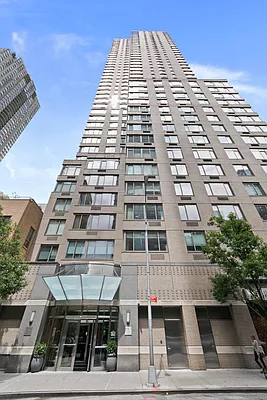 Rented by Sotheby's International Realty | media 14