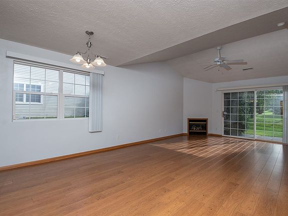 5th image of 1107 Shingle Oak Ln