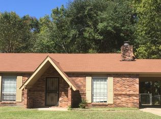 153 Elmwood Pl, Jackson, MS 39212