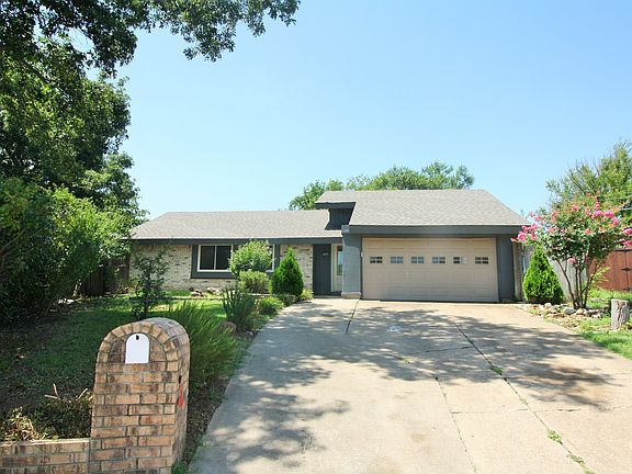 3rd image of 1400 Glenwood Ln
