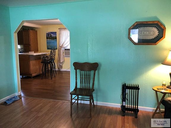 4th image of 229 N 2nd St