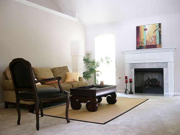 Spacious living room