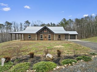 1412 Mountain View Rd, Benton, TN 37307
