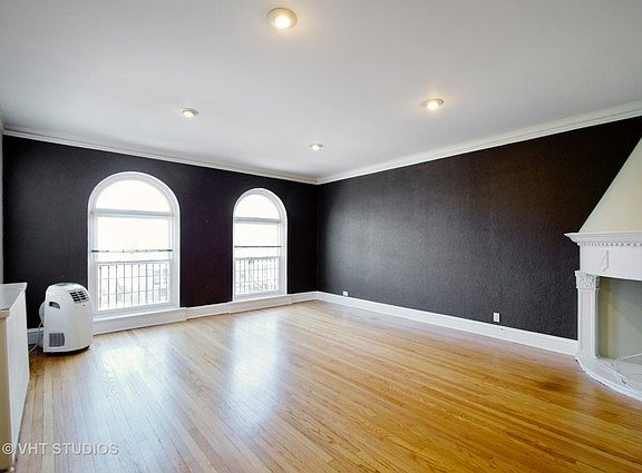 2nd image of 6216 N Richmond St APT 1