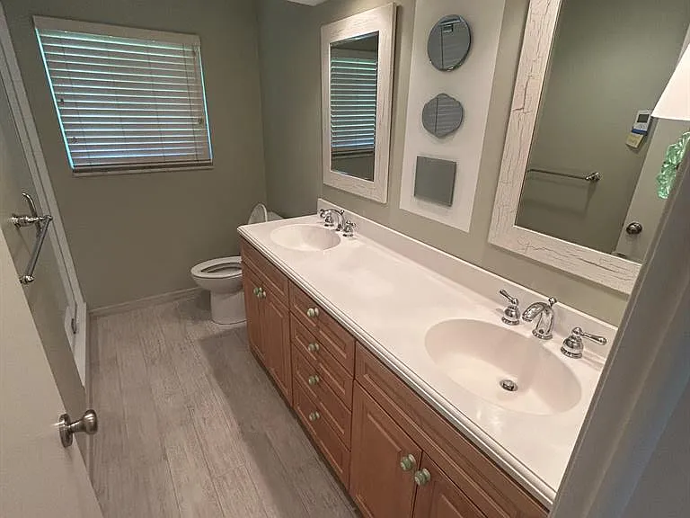 24915 Lakeland St — Photo 24