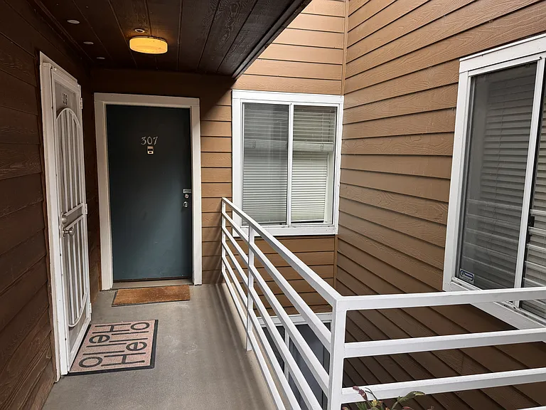 2901 Macarthur Blvd #307 — Photo 21
