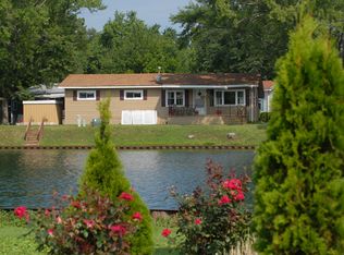 215 Big Peninsula Rd, Elgin, IL 60123