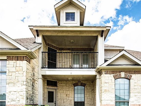 3rd image of 300 Alexander Ln